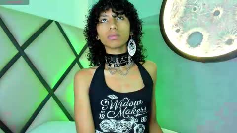 venuss_03 online show from 11-14-25, 03:27