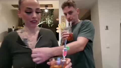 Snapshot of venustatoue chatting on 01-09-26, 07:48 venus online show from 01-09-26, 07:48