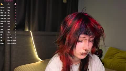 Snapshot of veolatownson chatting on 12-21-25, 08:16 Erica online show from 12-21-25, 08:16