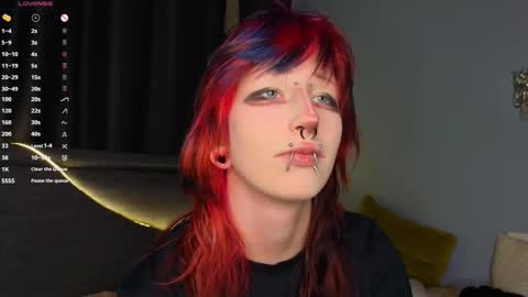 Snapshot of veolatownson chatting on 01-10-26, 08:43 Erica online show from 01-10-26, 08:43