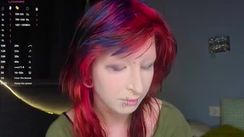 Snapshot of veolatownson chatting on 01-11-26, 09:09 Erica online show from 01-11-26, 09:09