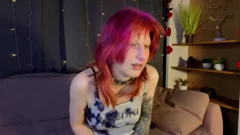 Snapshot of veolatownson chatting on 02-24-26, 07:56 Erica online show from 02-24-26, 07:56