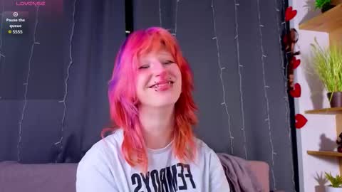 Snapshot of veolatownson chatting on 03-02-26, 08:15 Erica online show from 03-02-26, 08:15