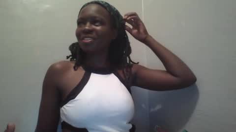 Snapshot of vera_bright chatting on 02-20-25, 10:37 vera_bright online show from 02-20-25, 10:37
