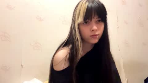 Veronika online show from 02-11-26, 06:24