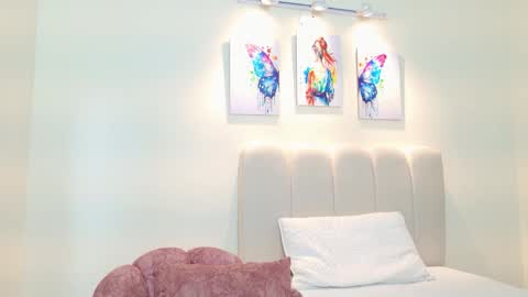 Vera online show from 03-26-26, 12:44