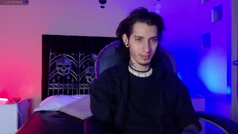Snapshot of vergil_noir chatting on 06-14-26, 04:47 vergil_noir online show from 06-14-26, 04:47