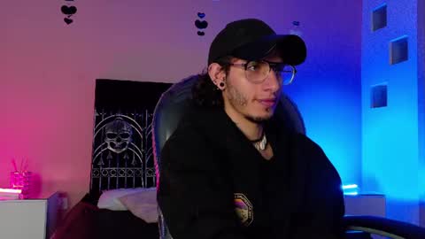 Snapshot of vergil_noir chatting on 06-30-26, 04:02 vergil_noir online show from 06-30-26, 04:02