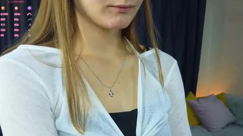 Snapshot of vernitashinsky chatting on 11-08-25, 02:01 Olivia online show from 11-08-25, 02:01