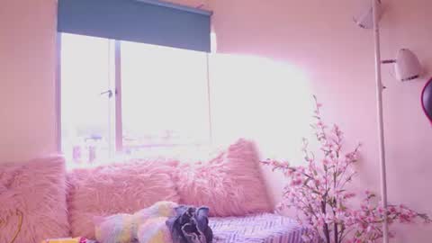 Snapshot of vero_bloomx chatting on 07-15-26, 12:10 vero_bloomx online show from 07-15-26, 12:10