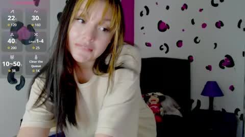 Verinica online show from 05-29-26, 01:09