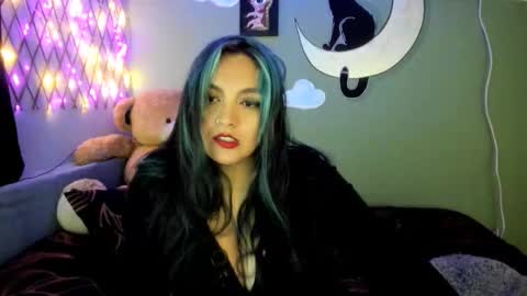 Snapshot of vero_jhonson chatting on 03-18-26, 03:42 karolina online show from 03-18-26, 03:42