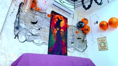 Vero online show from 10-29-25, 03:09