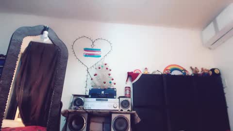 Snapshot of veroalva chatting on 12-18-24, 06:10 Vero Alva online show from 12-18-24, 06:10