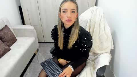 Catalina online show from 10-20-25, 12:05