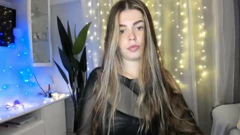 Lolitalolz online show from 12-29-24, 08:26