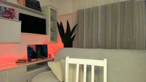 Lolitalolz online show from 02-26-25, 08:22