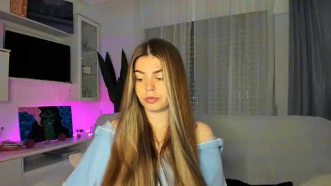 Lolitalolz online show from 03-02-25, 04:10