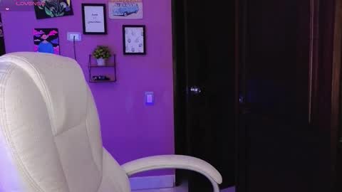 Snapshot of veronica_118 chatting on 09-22-25, 04:14 veronica_118 online show from 09-22-25, 04:14