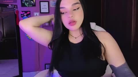 Snapshot of veronica_118 chatting on 10-06-25, 02:20 veronica_118 online show from 10-06-25, 02:20