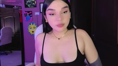 Snapshot of veronica_118 chatting on 10-09-25, 01:47 veronica_118 online show from 10-09-25, 01:47