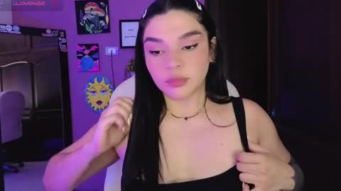 Snapshot of veronica_118 chatting on 10-26-25, 11:31 veronica_118 online show from 10-26-25, 11:31