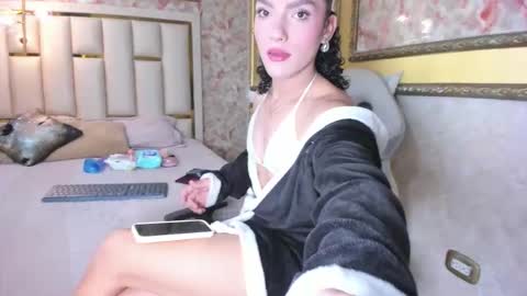 Snapshot of veronica_cutte chatting on 03-20-26, 12:10 Veronica online show from 03-20-26, 12:10