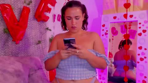 Veronica Olson online show from 02-15-25, 08:54