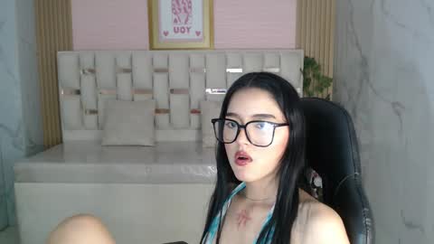 veronicaa_s online show from 03-25-26, 08:37