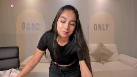 Vero  online show from 11-28-25, 08:39