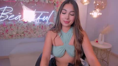 Snapshot of veronicablue1 chatting on 05-11-26, 02:45 Vero online show from 05-11-26, 02:45