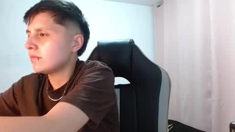 Veronica Clark online show from 10-18-25, 03:53