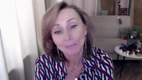 Snapshot of veronicagilbert chatting on 01-06-25, 08:14 Helen online show from 01-06-25, 08:14