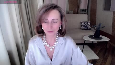 Snapshot of veronicagilbert chatting on 01-22-25, 05:05 Helen online show from 01-22-25, 05:05
