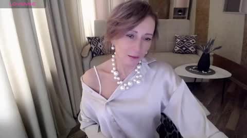 Snapshot of veronicagilbert chatting on 01-25-25, 08:42 Helen online show from 01-25-25, 08:42