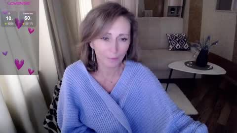 Snapshot of veronicagilbert chatting on 02-05-25, 11:12 Helen online show from 02-05-25, 11:12