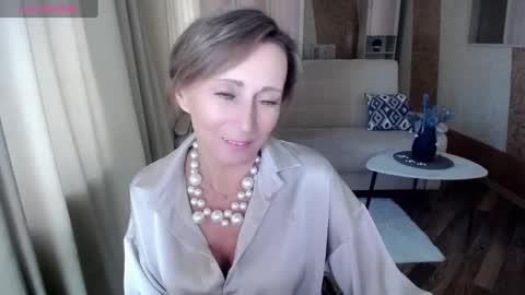 Snapshot of veronicagilbert chatting on 02-10-25, 05:14 Helen online show from 02-10-25, 05:14