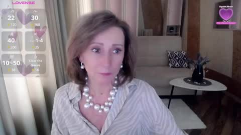 Snapshot of veronicagilbert chatting on 02-12-25, 05:15 Helen online show from 02-12-25, 05:15
