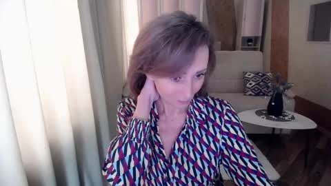 Snapshot of veronicagilbert chatting on 02-16-25, 05:48 Helen online show from 02-16-25, 05:48