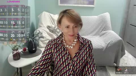 Snapshot of veronicagilbert chatting on 09-11-25, 05:18 Helen online show from 09-11-25, 05:18