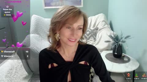 Snapshot of veronicagilbert chatting on 09-22-25, 06:15 Helen online show from 09-22-25, 06:15