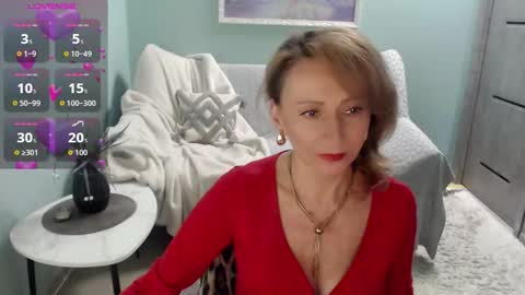 Snapshot of veronicagilbert chatting on 10-08-25, 06:55 Helen online show from 10-08-25, 06:55