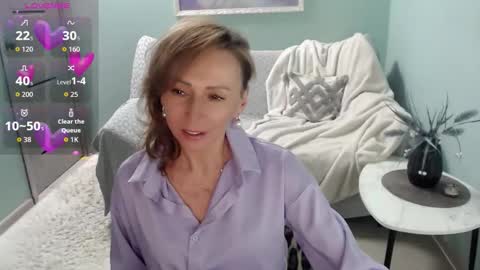 Snapshot of veronicagilbert chatting on 10-13-25, 06:24 Helen online show from 10-13-25, 06:24