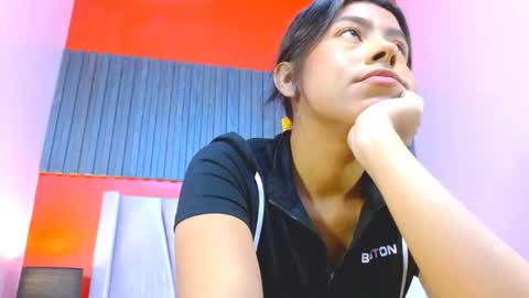 Snapshot of veronicarobles chatting on 07-10-26, 06:10 Veronica Robles online show from 07-10-26, 06:10
