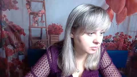 Snapshot of veronicasvitt chatting on 02-20-26, 01:22 VeronicaSvitt online show from 02-20-26, 01:22