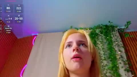 Snapshot of veronicaterry chatting on 07-17-26, 09:27 veronicaterry online show from 07-17-26, 09:27