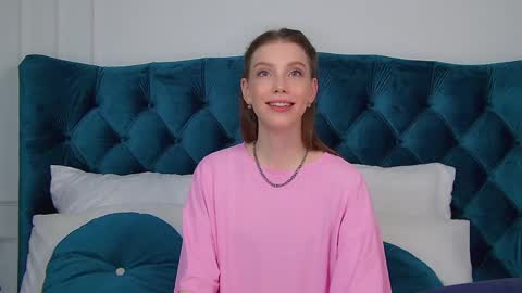 Veronica online show from 05-13-26, 06:38