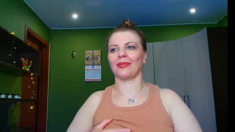 Snapshot of veronikawgold chatting on 06-10-26, 01:43 VeronikawGold online show from 06-10-26, 01:43