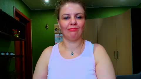 Snapshot of veronikawgold chatting on 06-14-26, 02:24 VeronikawGold online show from 06-14-26, 02:24