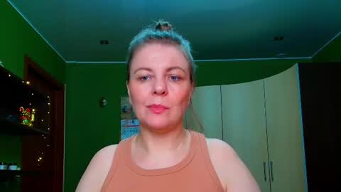 Snapshot of veronikawgold chatting on 06-14-26, 07:38 VeronikawGold online show from 06-14-26, 07:38